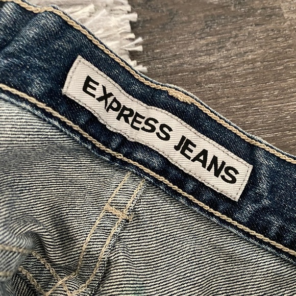 Express Jeans - Picture 3 of 5